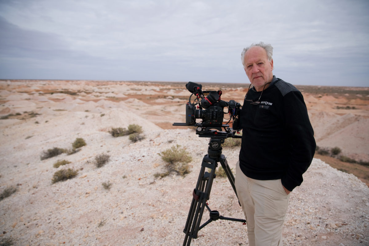 NOMAD. NA TROPIE BRUCE'A CHATWINA - kadr 2