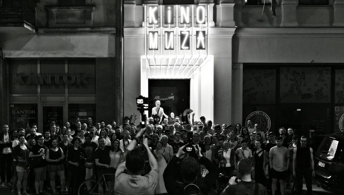 Odpalenie neonu Kina Muza - galeria - zdjęcie 8.