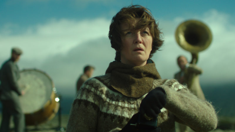 Kobieta idzie na wojnę - okładka