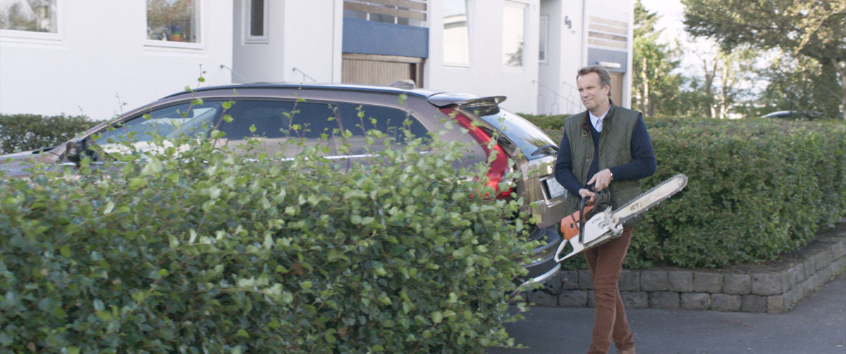 W CIENIU DRZEWA - kadr 2