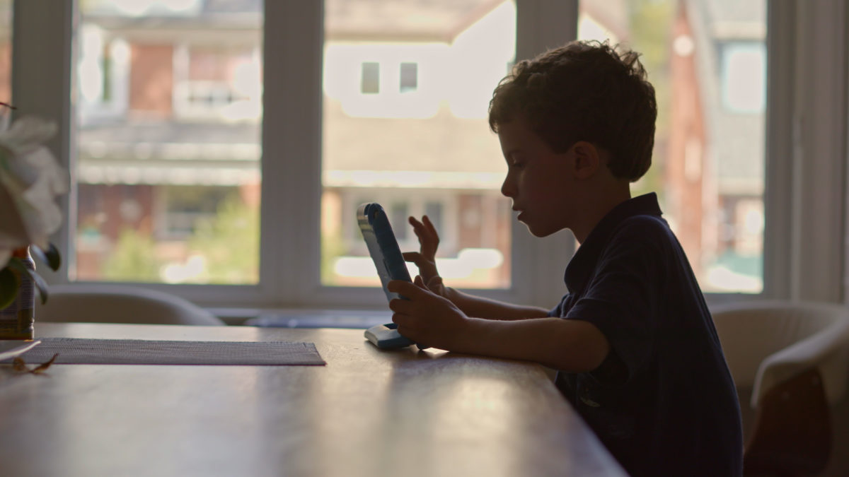 Uzależnieni od ekranu - kadr 2