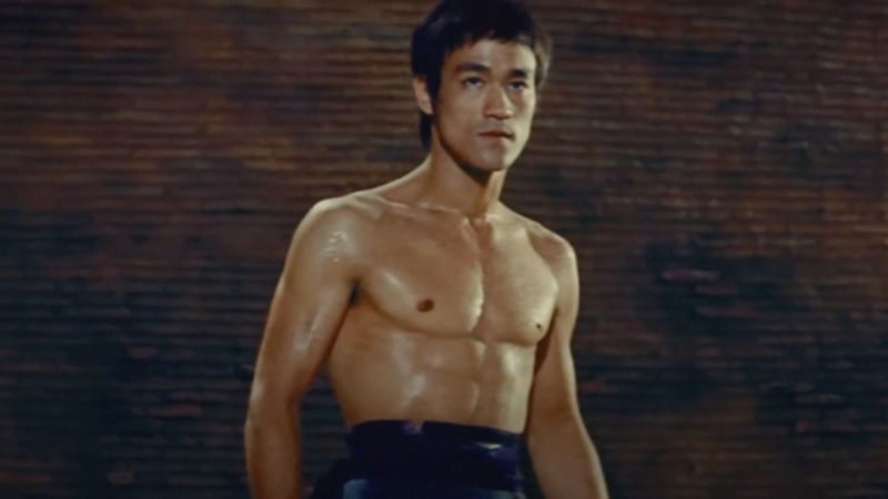Bruce Lee. Bądź jak woda - okładka