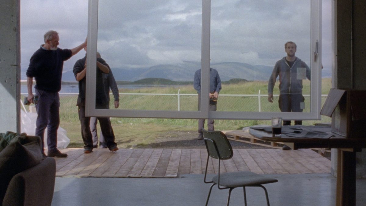 Biały, biały dzień - kadr 1