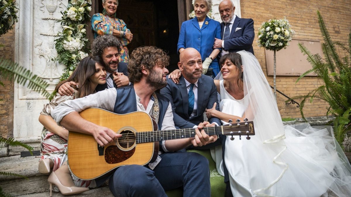 (Nie)długo i szczęśliwie - zdjęcie 1