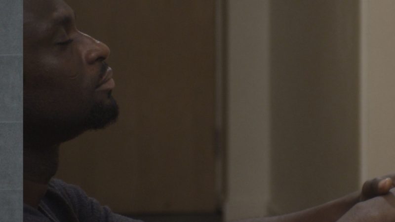 Najgłośniej słychać milczenie - okładka