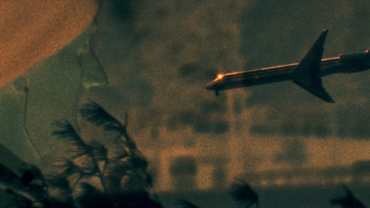 Four Perspectives on Movements: Move Your Body - kadr 1