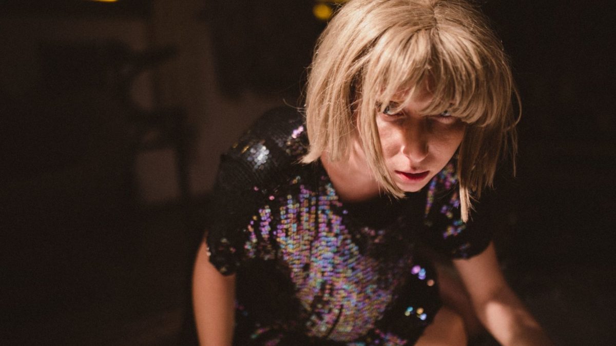 Dzień, w którym znalazłem w śmieciach dziewczynę - kadr 1