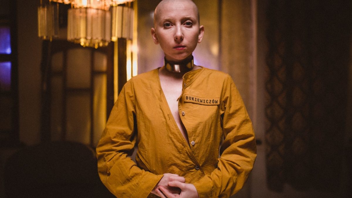 Dzień, w którym znalazłem w śmieciach dziewczynę - kadr 1