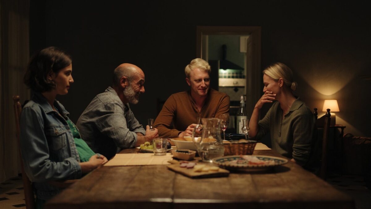 Cicha ziemia - kadr 1