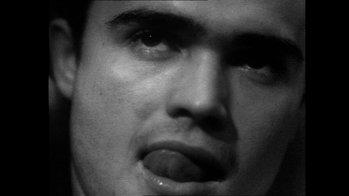 Pieśń miłości | SEANS Z MUZYKĄ NA ŻYWO - kadr 1