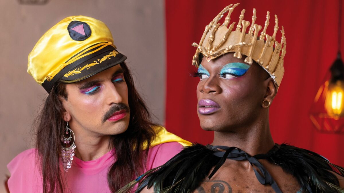 Kapitan Faggotron ratuje świat - kadr 1