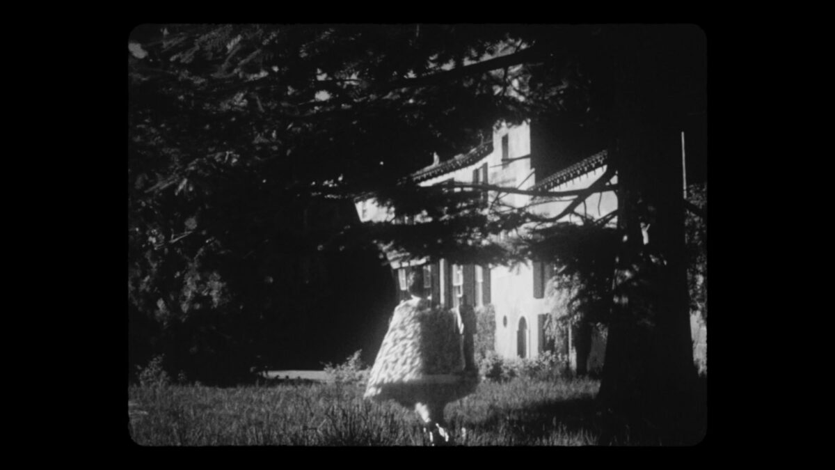 Konkurs Międzynarodowy: Set 5 – Duchy Chcą Być Widziane - kadr 1