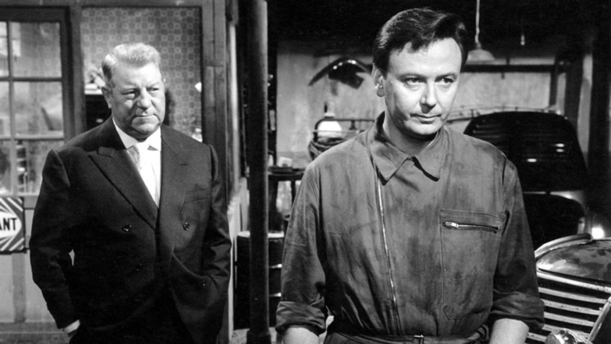 Rozmowa dwóch mężczyzn.