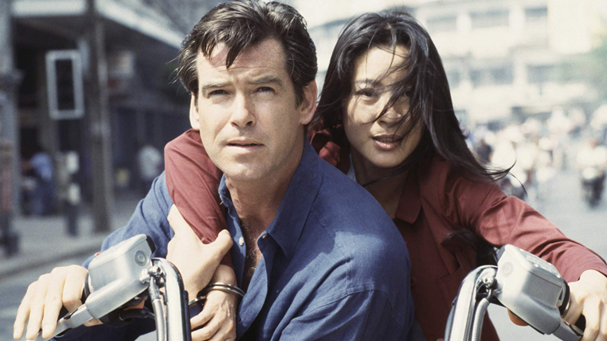 Jutro nie umiera nigdy - kadr 1