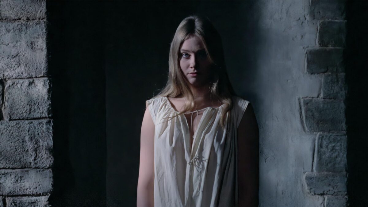 Krew na szponach szatana - kadr 1