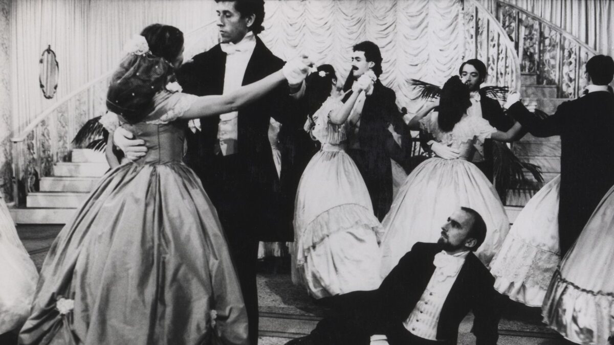 The Gold Diggers - kadr 1