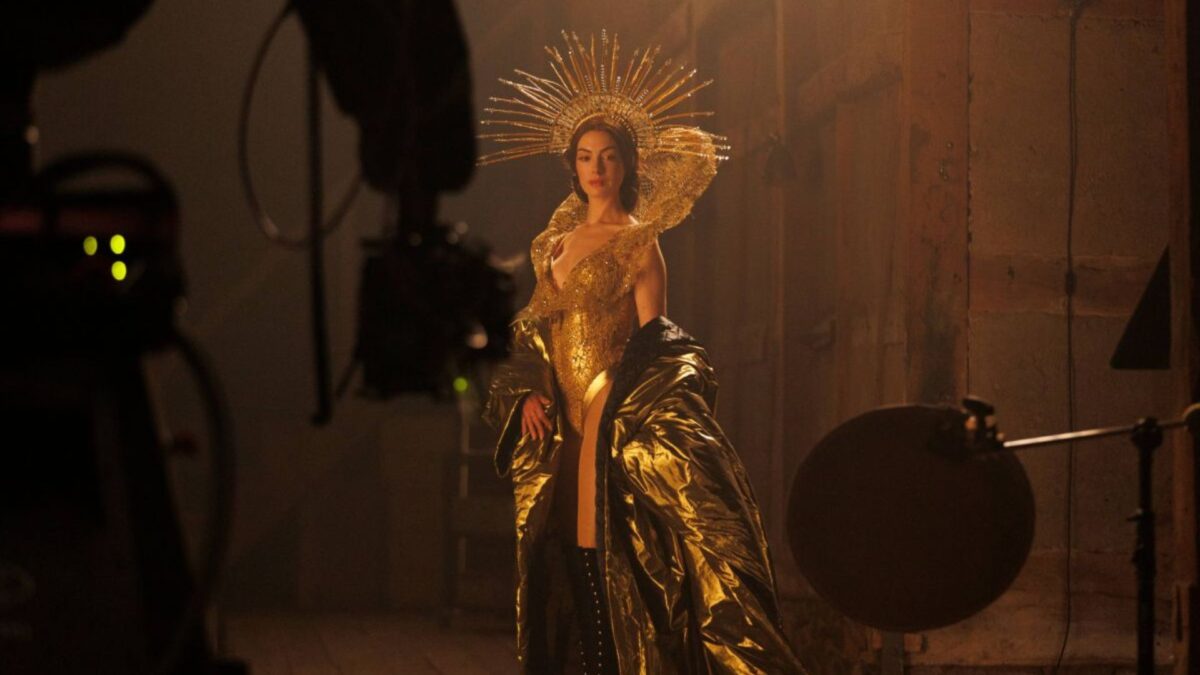 Mother Mary - kadr 1